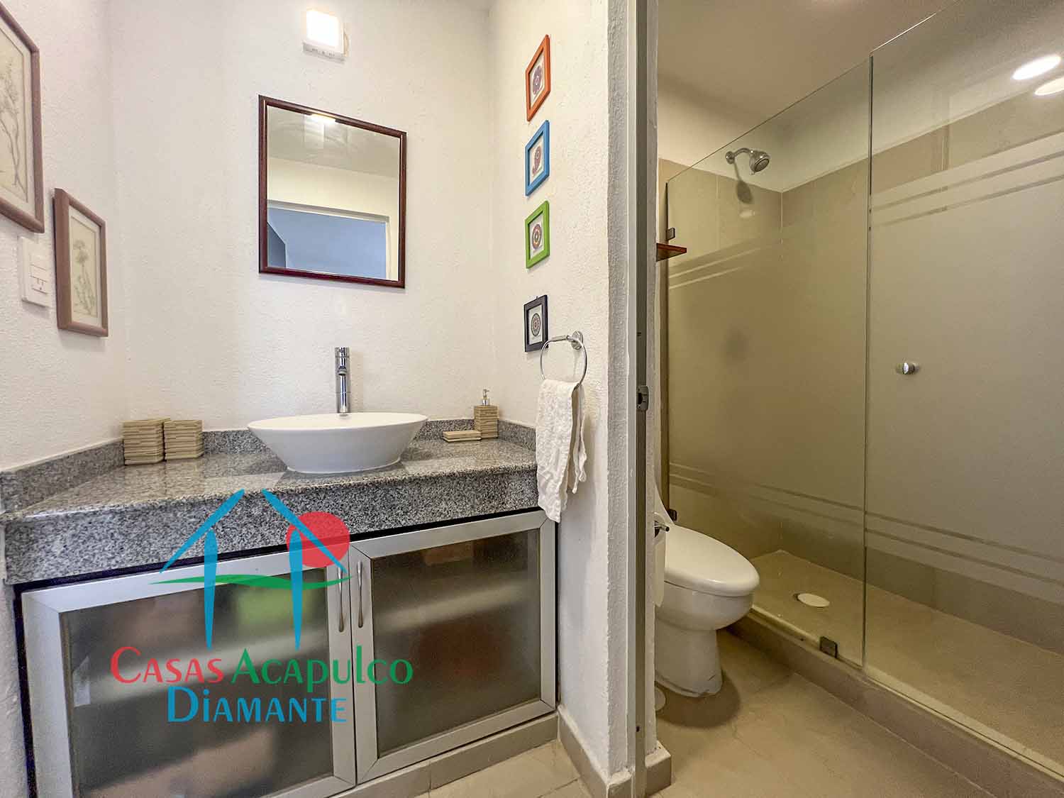 Villas Terrasol Pacífico 7 - Baño de visitas 1